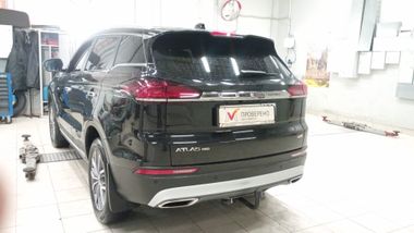 Geely Atlas Pro 2023 года, 30 200 км - вид 4