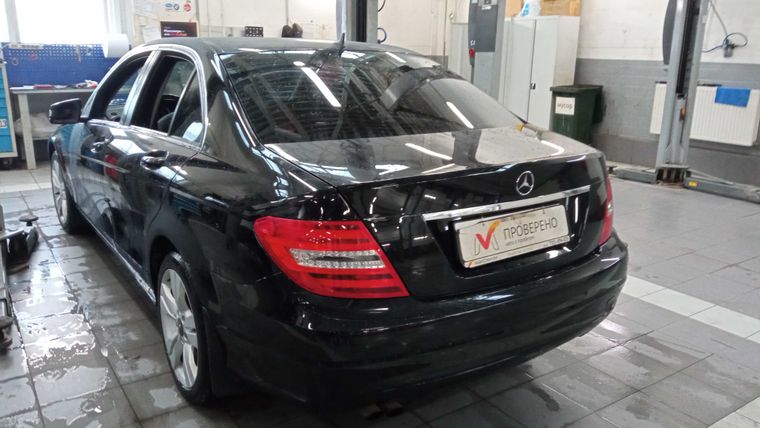 Mercedes-Benz C-класс 2013 года, 191 592 км - вид 4
