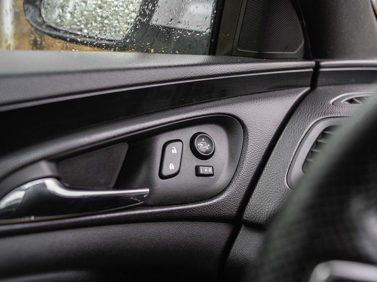 Opel Insignia 2014 года, 252 321 км - вид 11