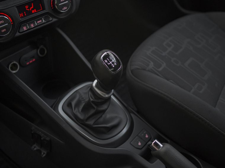 Kia Rio 2013 года, 110 029 км - вид 8
