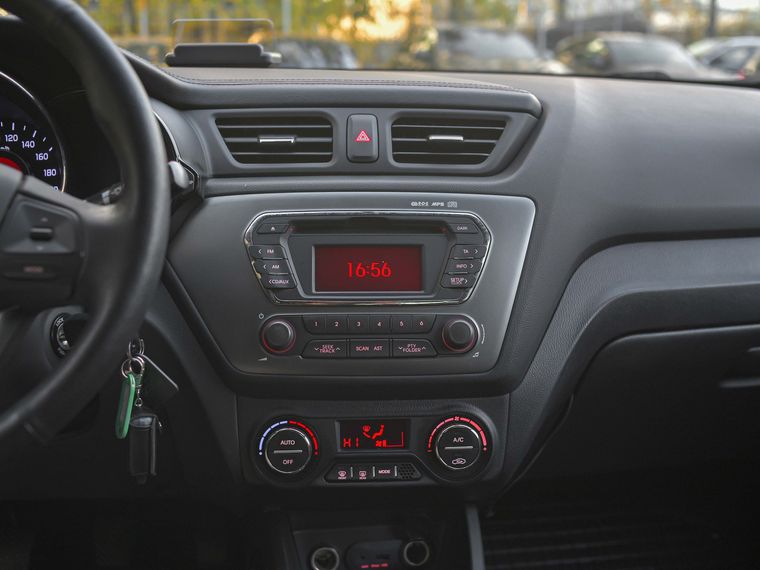 Kia Rio 2013 года, 110 029 км - вид 7