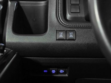 Toyota Hiace 2021 года, 108 968 км - вид 16