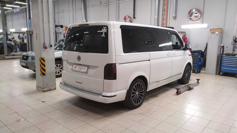 Volkswagen Caravelle 2020 года, 124 600 км - вид 3