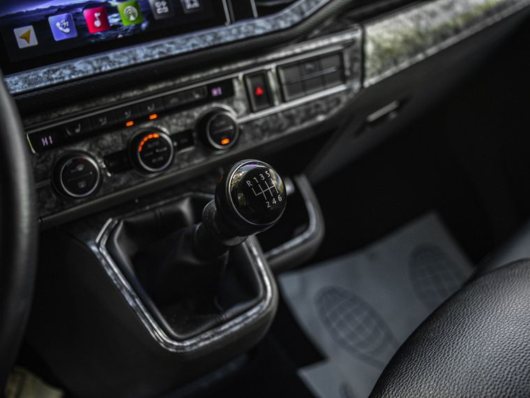 Volkswagen Caravelle 2020 года, 124 600 км - вид 9