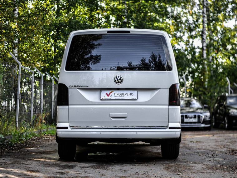 Volkswagen Caravelle 2020 года, 124 600 км - вид 4