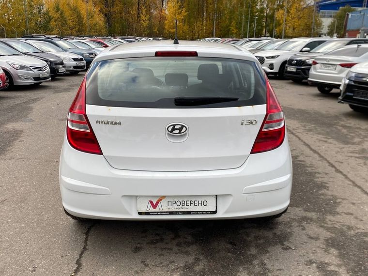 Hyundai i30 2009 года, 67 432 км - вид 5