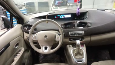 Renault Scenic 2011 года, 237 794 км - вид 5
