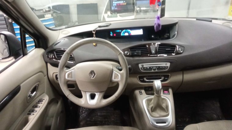 Renault Scenic 2011 года, 237 794 км - вид 5