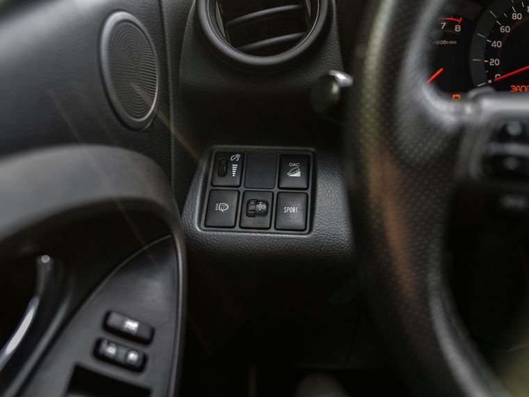 Toyota RAV4 2010 года, 193 150 км - вид 13