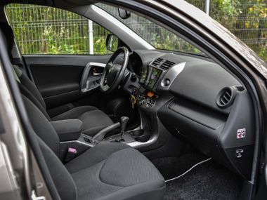 Toyota RAV4 2010 года, 193 150 км - вид 15