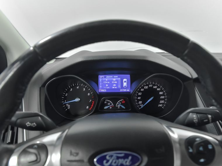 Ford Focus 2012 года, 257 461 км - вид 7