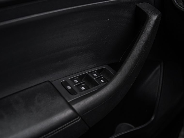 Skoda Rapid 2017 года, 118 694 км - вид 10