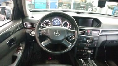 Mercedes-Benz E-класс 2010 года, 228 608 км - вид 5
