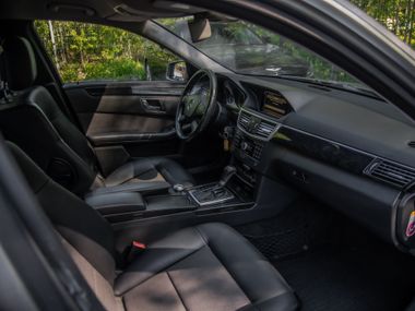 Mercedes-Benz E-класс 2010 года, 228 608 км - вид 15