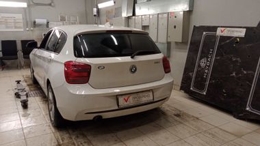 BMW 1 серия 2013 года, 121 873 км - вид 4