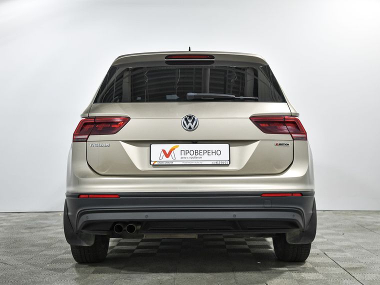 Volkswagen Tiguan 2018 года, 121 171 км - вид 6