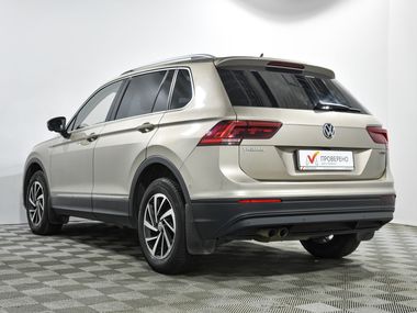 Volkswagen Tiguan 2018 года, 121 171 км - вид 7