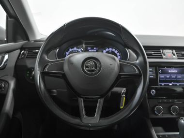 Skoda Octavia 2019 года, 141 053 км - вид 9