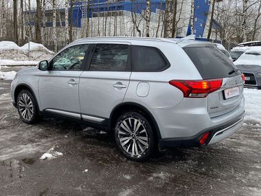 Mitsubishi Outlander 2019 года, 163 930 км - вид 7