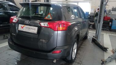 Toyota RAV4 2013 года, 268 629 км - вид 3