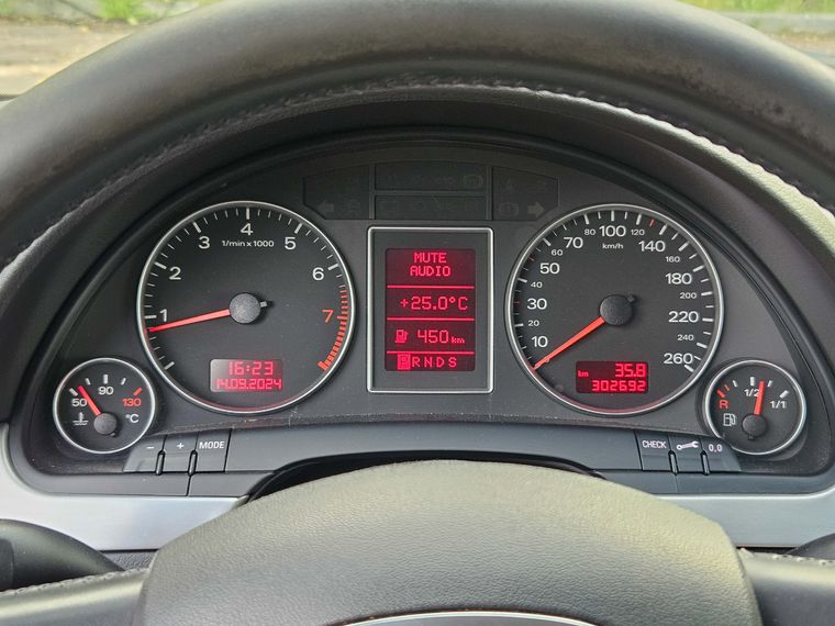 Audi A4 2007 года, 302 692 км - вид 10