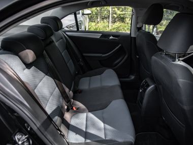 Volkswagen Jetta 2013 года, 232 960 км - вид 11
