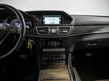 Mercedes-Benz E-класс 2013 года, 160 522 км - вид 12