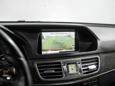 Mercedes-Benz E-класс 2013 года, 160 522 км - вид 13