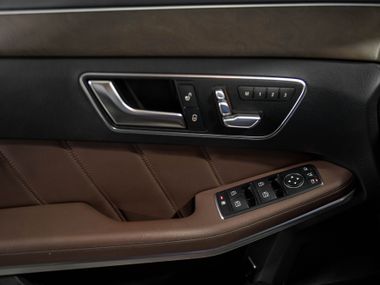 Mercedes-Benz E-класс 2013 года, 160 522 км - вид 15