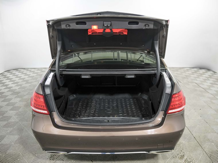 Mercedes-Benz E-класс 2013 года, 160 522 км - вид 23
