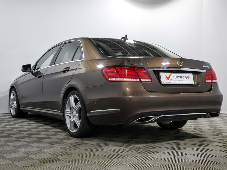 Mercedes-Benz E-класс 2013 года, 160 522 км - вид 6
