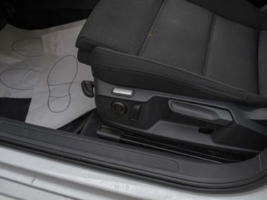 Volkswagen Passat 2017 года, 156 481 км - вид 12