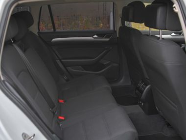 Volkswagen Passat 2017 года, 156 481 км - вид 14