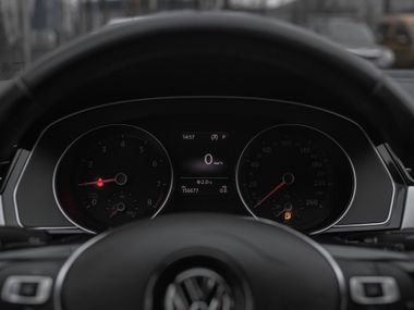 Volkswagen Passat 2017 года, 156 481 км - вид 5