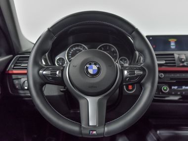 BMW 3 серия 2018 года, 131 112 км - вид 10