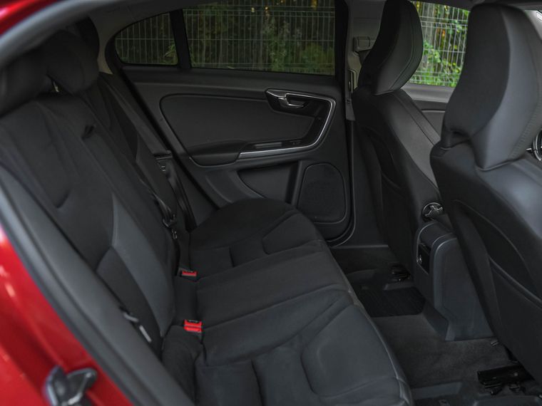 Volvo S60 2012 года, 202 349 км - вид 10