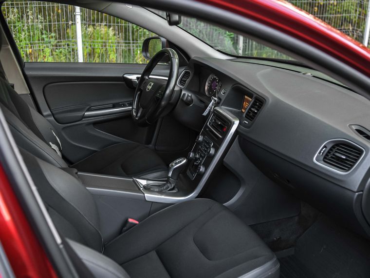 Volvo S60 2012 года, 202 349 км - вид 11