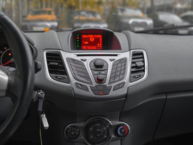 Ford Fiesta 2011 года, 157 799 км - вид 7
