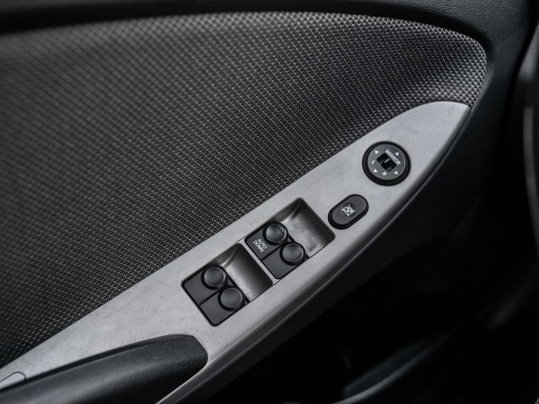 Hyundai Solaris 2011 года, 154 025 км - вид 9
