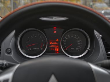 Mitsubishi Lancer 2010 года, 276 386 км - вид 5