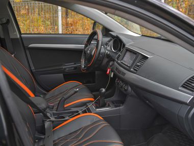 Mitsubishi Lancer 2010 года, 276 386 км - вид 12