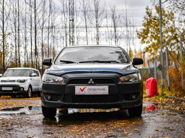 Mitsubishi Lancer 2010 года, 276 386 км - вид 3