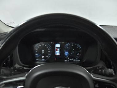 Volvo XC60 2018 года, 164 998 км - вид 8