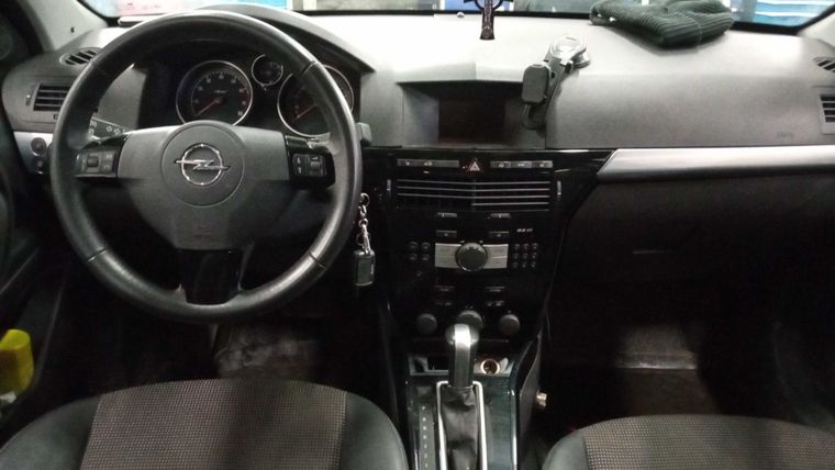Opel Astra 2010 года, 153 000 км - вид 5
