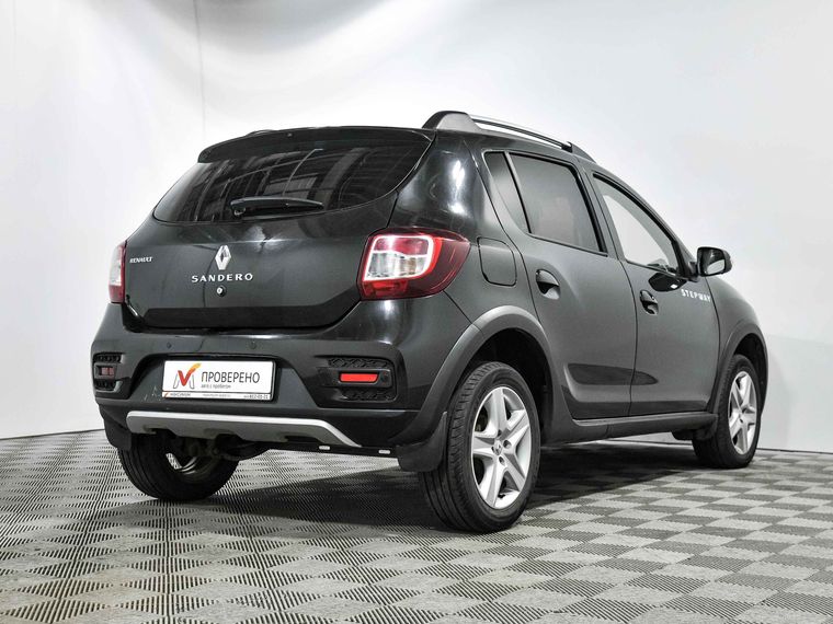 Renault Sandero Stepway 2017 года, 90 000 км - вид 4