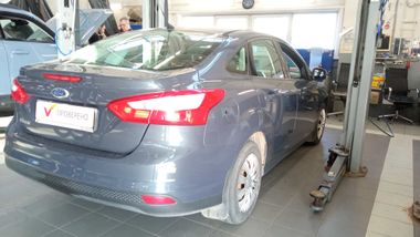 Ford Focus 2012 года, 133 789 км - вид 3