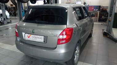 Skoda Fabia 2012 года, 140 000 км - вид 3