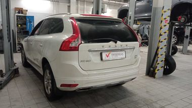 Volvo Xc60 2015 года, 207 358 км - вид 4