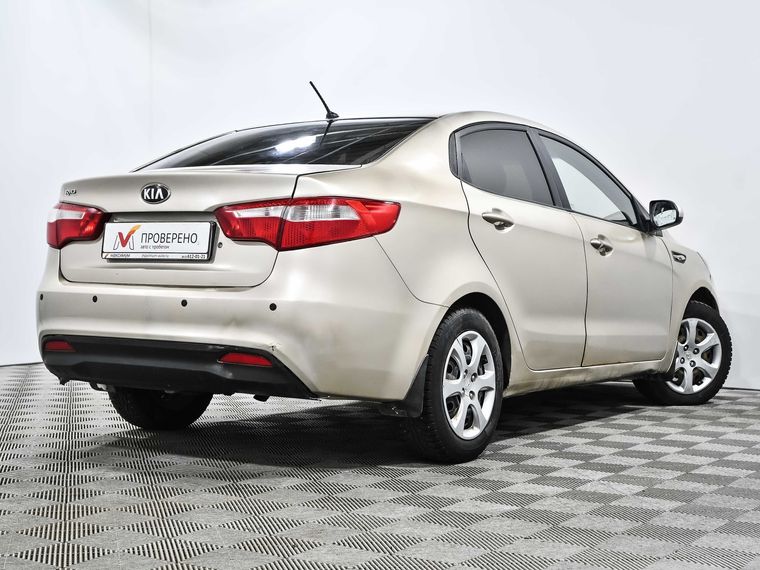 KIA Rio 2013 года, 390 743 км - вид 4