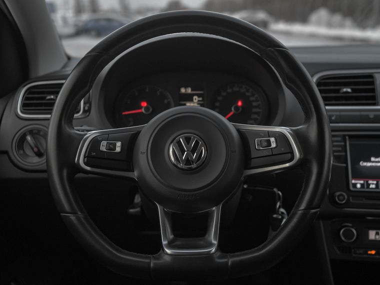 Volkswagen Polo 2019 года, 96 819 км - вид 7
